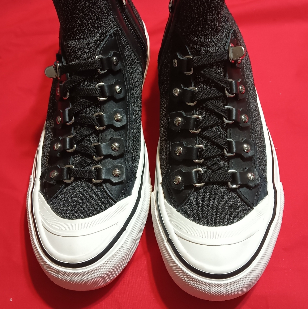 DKNY Sheila lace up High top sneakers slightly used Sz 6.5